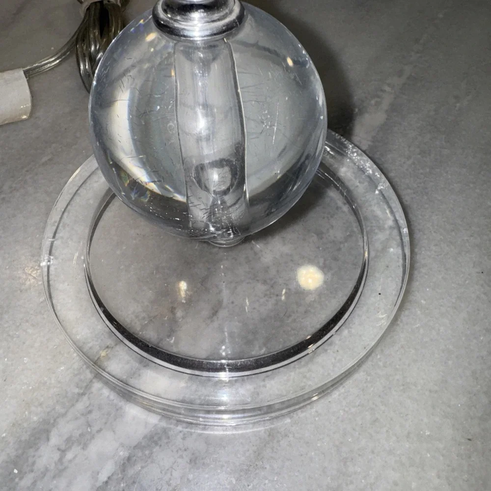 Vtg Acrylic‎ Lucite/silver Stacked Ball Table Lamp GW997